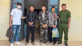 Khởi tố đối tượng trả công lao động bằng ma túy