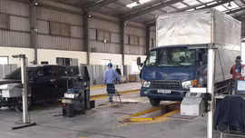 Đưa phương tiện đo nồng độ khí thải vào phát hiện vi phạm giao thông