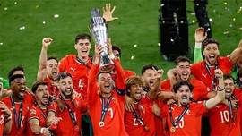 10 khoảnh khắc đáng nhớ của bóng đá thế giới năm 2025: MU ngược dòng ở tứ kết Europa League