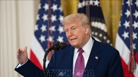 Tổng thống Mỹ Donald Trump đặt thời hạn chót cho Iran mở lại Eo biển Hormuz