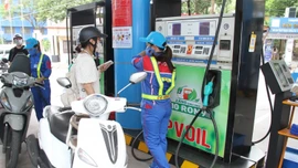 Người dùng đã dần thích nghi sau khi thí điểm xăng sinh học E10