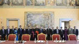 Chủ tịch Quốc hội Trần Thanh Mẫn gặp Thủ tướng Tòa thánh Vatican