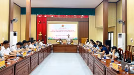 Hội Nông dân tỉnh Lào Cai làm việc với Hội Nông dân các xã cụm thi đua số 6