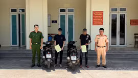 Xử lý 03 thanh thiếu niên vi phạm giao thông, tịch thu 02 xe mô tô