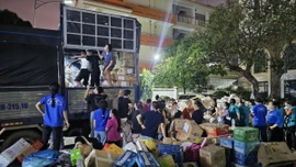 Hơn 244 tỷ đồng và hàng nghìn tấn hàng cứu trợ đã được TP Hồ Chí Minh gửi đến đồng bào miền Trung