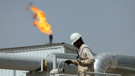 Tại sao OPEC+ bất ngờ tăng sản lượng dầu?