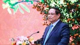 Thủ tướng Phạm Minh Chính gặp mặt nghệ sĩ, nhà báo, vận động viên tiêu biểu nhân dịp năm mới Bính Ngọ 2026