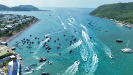 Từ ngày 25.8 sẽ thu phí tham quan vịnh Nha Trang