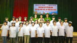 Hơn 900 học sinh ở Văn Bàn được tuyên truyền pháp luật, an toàn giao thông