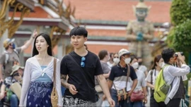 Thái Lan tìm cách giành lại khách Trung Quốc 'mất vào tay' Việt Nam