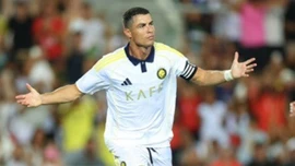 Ronaldo lập hat-trick giúp Al Nassr đè bẹp đại diện châu Âu