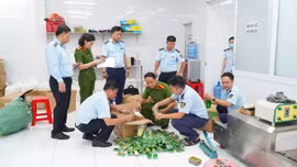 Tây Ninh: Phát hiện loại dầu gió quen thuộc với người Việt bị làm giả quy mô lớn