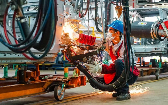 Các nhà đầu tư nước ngoài đã đầu tư vào 18 ngành trong tổng số 21 ngành kinh tế quốc dân.