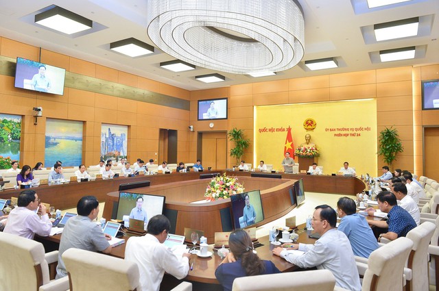 Ủy ban Thường vụ Quốc hội cho ý kiến 2 dự án Luật - Ảnh 1.