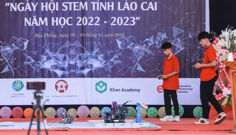 Học sinh huyện Bảo Thắng tham dự Ngày hội Stem tỉnh Lào Cai.
