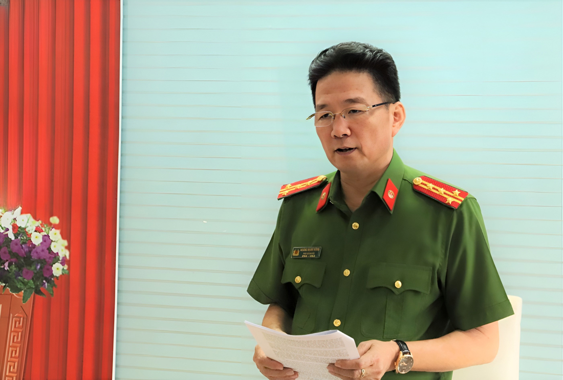 Đại tá Hoàng Mạnh Hùng, Phó giám đốc Công an tỉnh Lào Cai phát biểu tại buổi làm việc. 5.jpeg