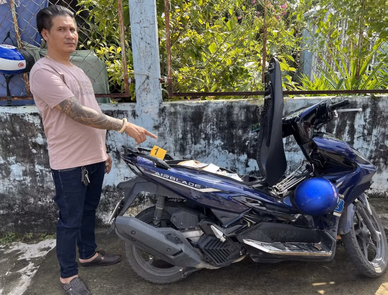 Ngoan cùng tang vật.