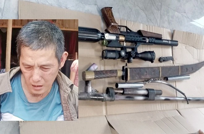 Đối tượng Chiến và tang vật cơ quan Công an thu giữ.