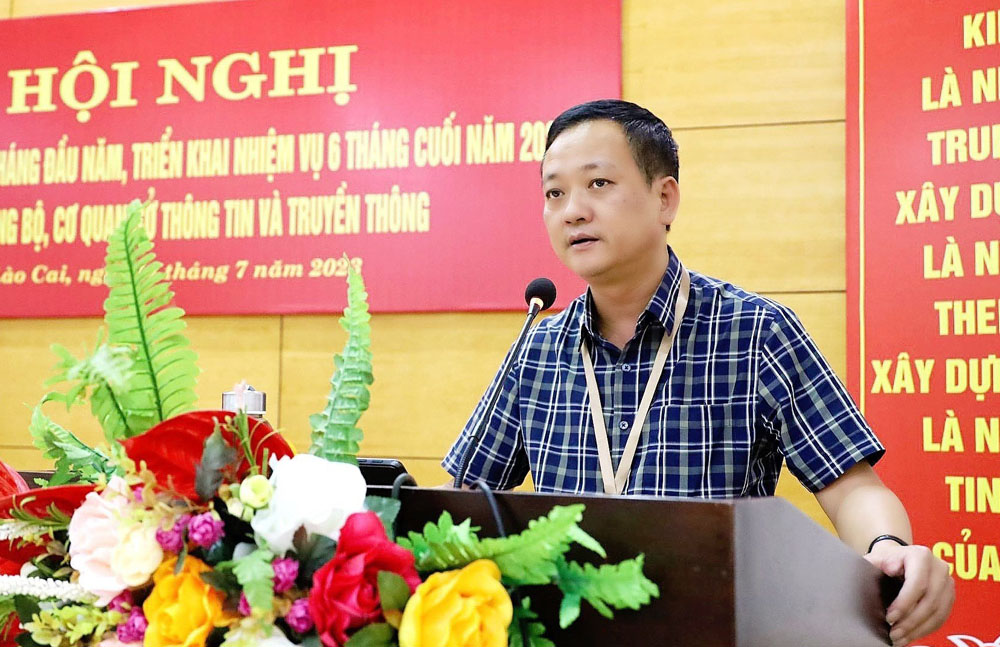 Giám đốc Sở Thông tin và Truyền thông Vũ Hùng Dũng phát biểu chỉ đạo tại hội nghị. z4516206778396_e1ebc5c61eacc946250254ec043a0c71.jpg