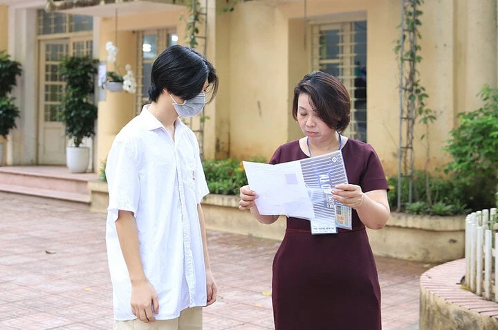 Bộ GD&amp;ĐT chốt thi tốt nghiệp 2025 bằng 4 môn.