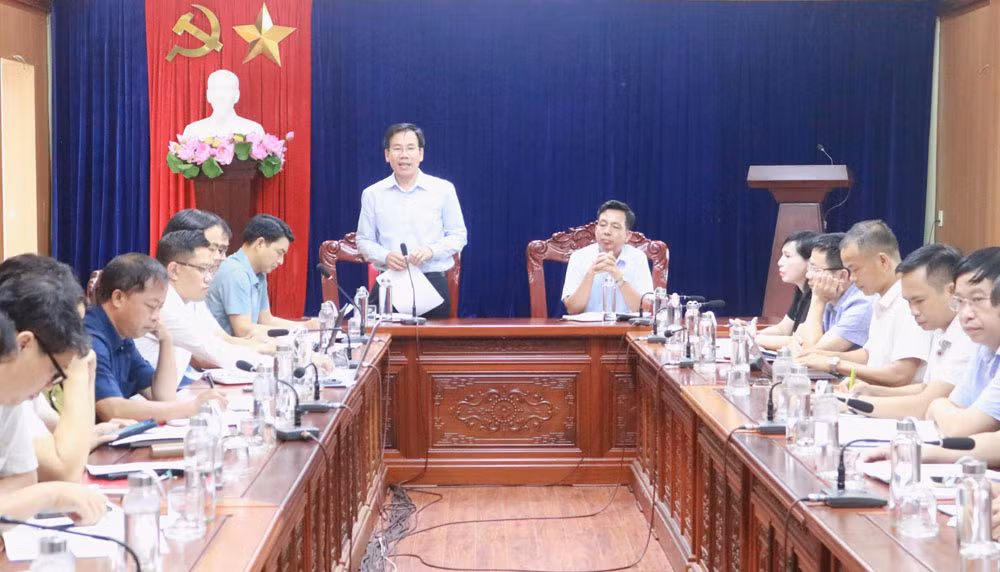 Đồng chí Dương Đức Huy, Trưởng Ban Tuyên giáo Tỉnh ủy kết luạn buổi làm việc.jpg