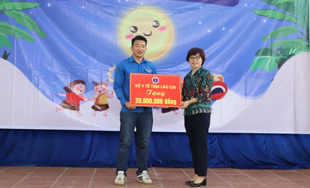 anh 1.1 tin nam xe.jpg