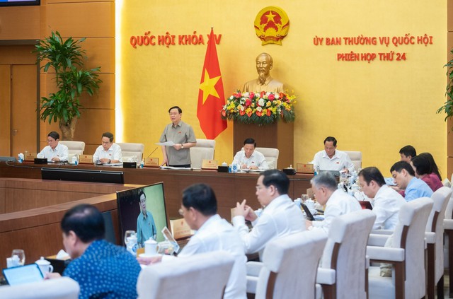 UBTVQH cho ý kiến 2 dự án Luật; thông qua Nghị quyết sắp xếp đơn vị hành chính cấp huyện, cấp xã - Ảnh 5.