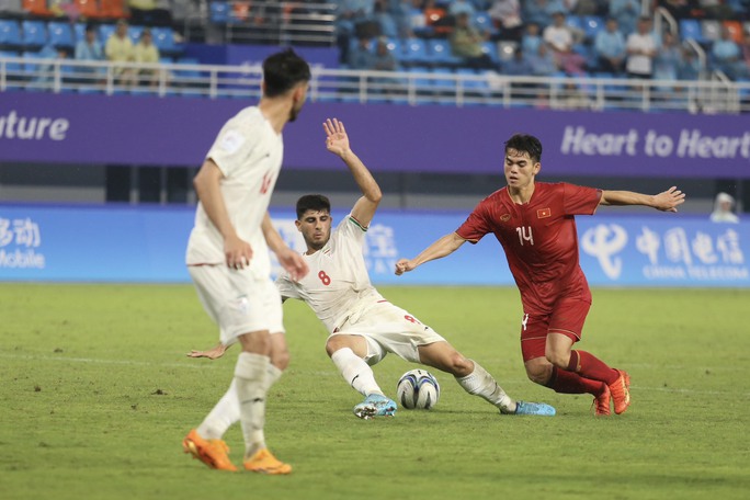 Olympic Việt Nam khó qua ải nhà đương kim vô địch - Ảnh 1.