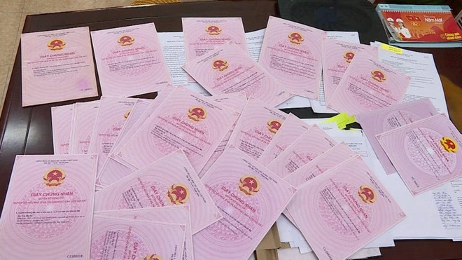 Từ ngày 20/5, người dân có thể làm thủ tục xin cấp "sổ đỏ" trực tuyến.