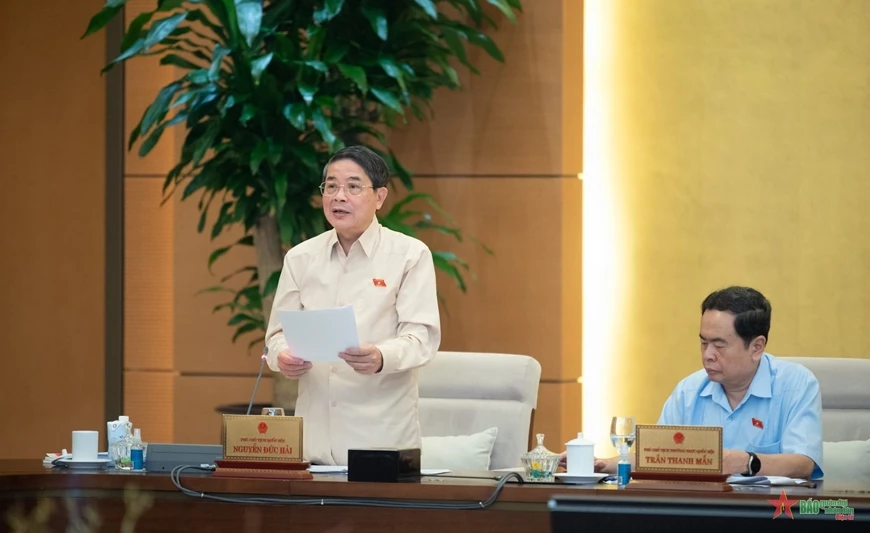 Phó chủ tịch Quốc hội Nguyễn Đức Hải điều hành phiên họp.