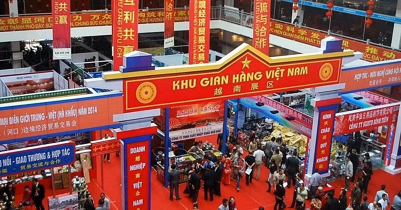 Hội chợ Thương mại quốc tế Việt - Trung Lào Cai là sự kiện xúc tiến thương mại quan trọng.