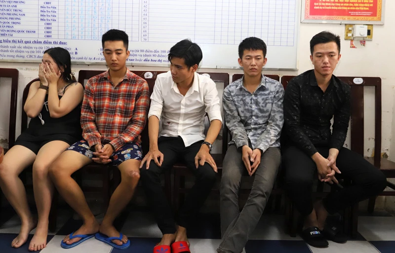Một số đối tượng cộm cán giúp sức tích cực cho Băng "tú bà" vận hành đường dây mại dâm.