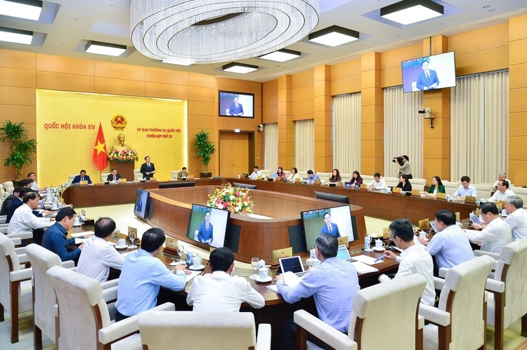 Phiên họp thứ 23 của Ủy ban Thường vụ Quốc hội. Phiên họp thứ 23 của Ủy ban Thường vụ Quốc hội.