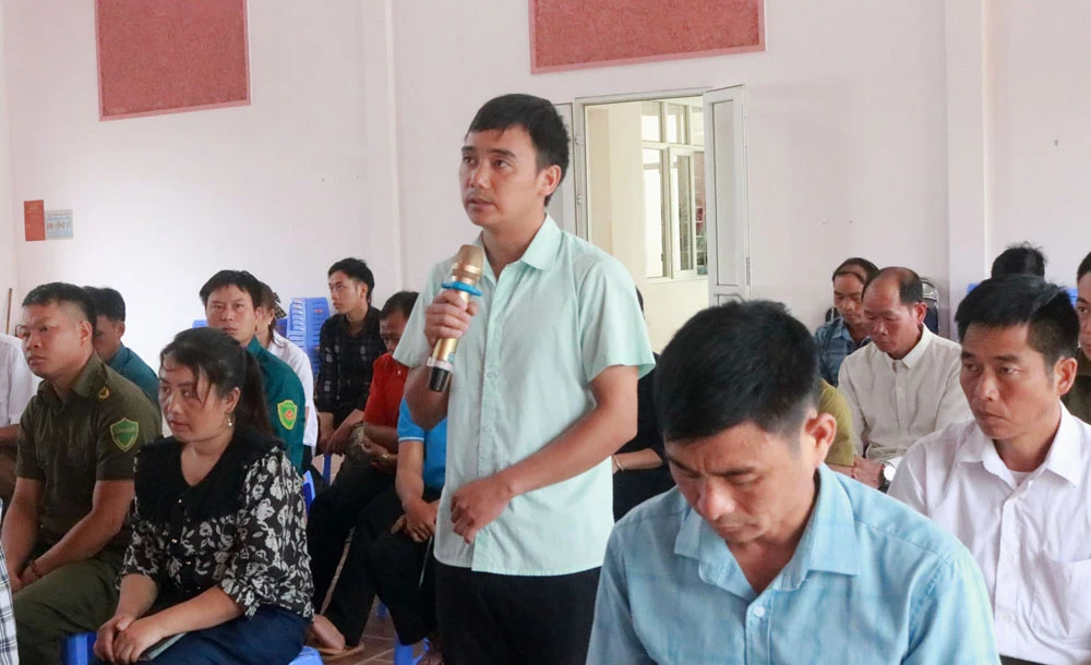 Đại diện cử tri phát biểu ý kiến..jpg