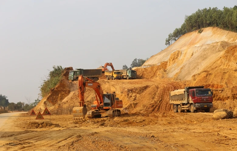 Lào Cai luôn nằm trong tốp các địa phương có tỷ lệ giải ngân đầu tư công đạt cao..jpg