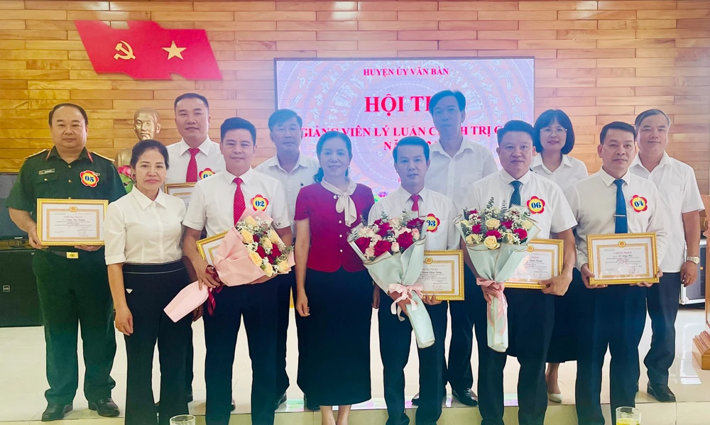 giang ly luan ct.jpg