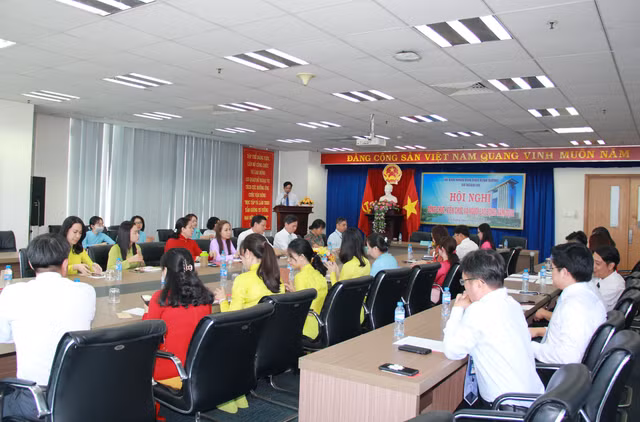 Nguyên tắc lựa chọn là người đạt số phiếu cao nhất trong số người đạt tỉ lệ trên 50% tính trên tổng số người được triệu tập giới thiệu thì được lựa chọn đề nghị bổ nhiệm.