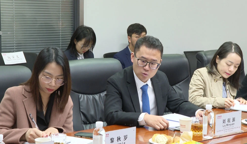 Tông giám đốc tập đoàn khu vực Tây nam Phat biêu.jpg