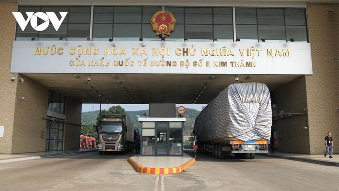 Lào Cai tiếp tục chính sách hỗ trợ các doanh nghiệp xuất khẩu, đặc biệt là hàng nông sản. Lào Cai tiếp tục chính sách hỗ trợ các doanh nghiệp xuất khẩu, đặc biệt là hàng nông sản.