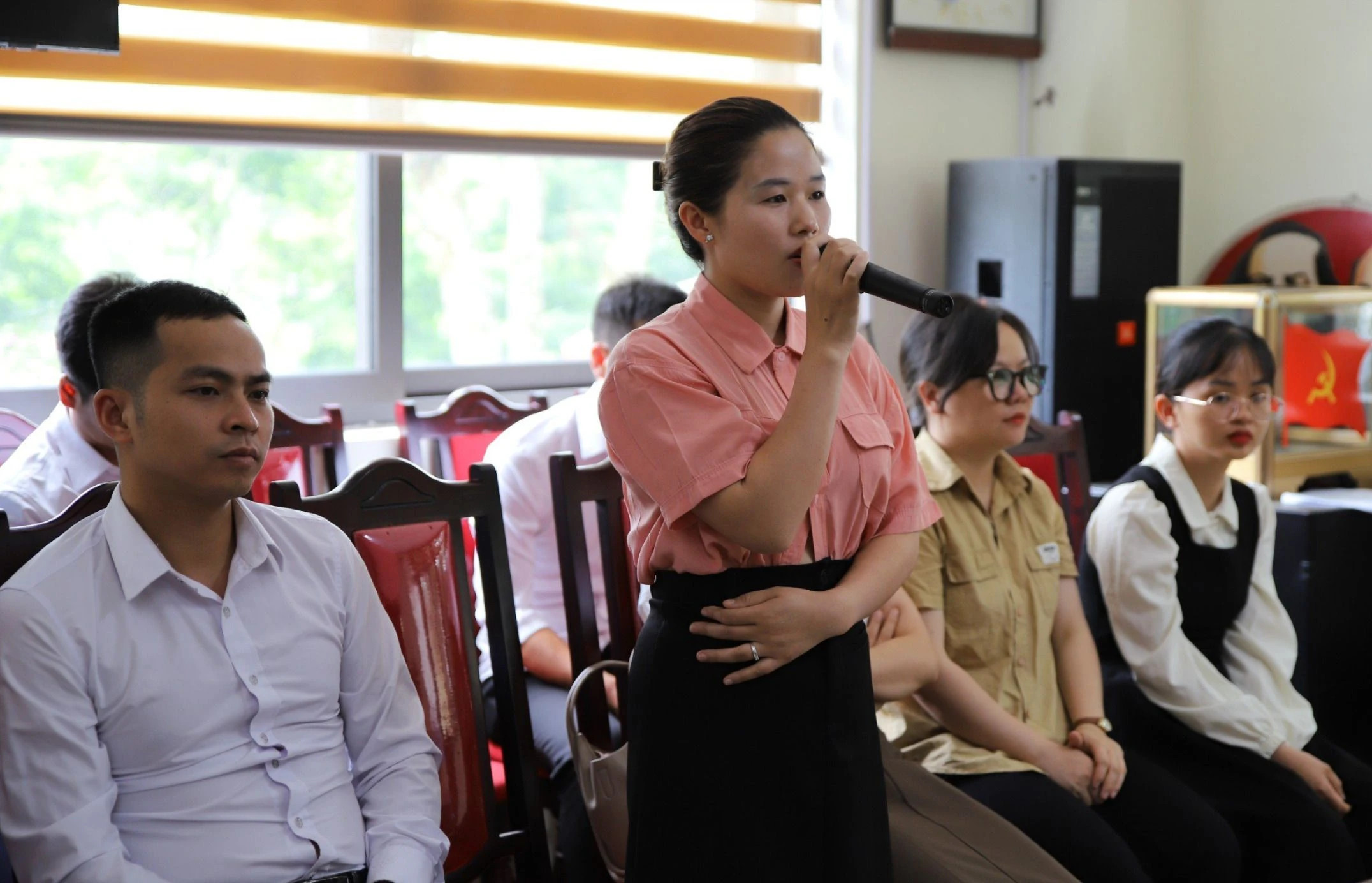 anh 4 tin danh gia hoat dong.jpg