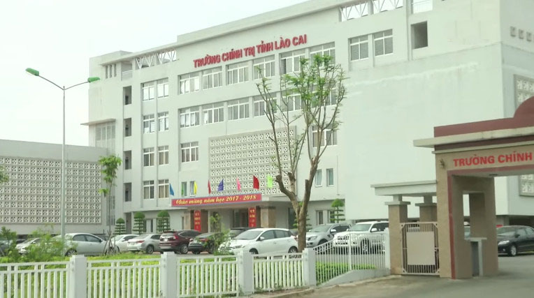 Trường Chính trị tỉnh được quan tâm đầu tư xây dựng khang trang. 2017-10-16_135815.jpg