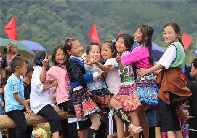 Đầu tư cho dân số là đầu tư cho phát triển bền vững.