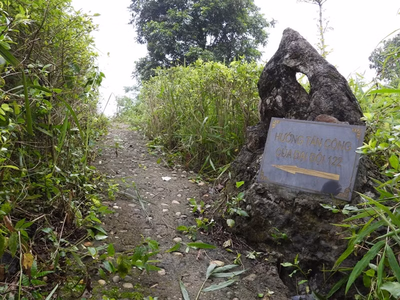 Hướng tấn công của Đại đội 122 trong trận đánh đồn Phố Ràng.