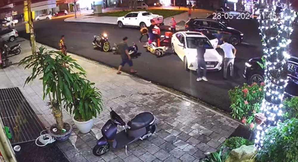 Ảnh 2. Hiện trường bát giữ các đối tượng.jpg