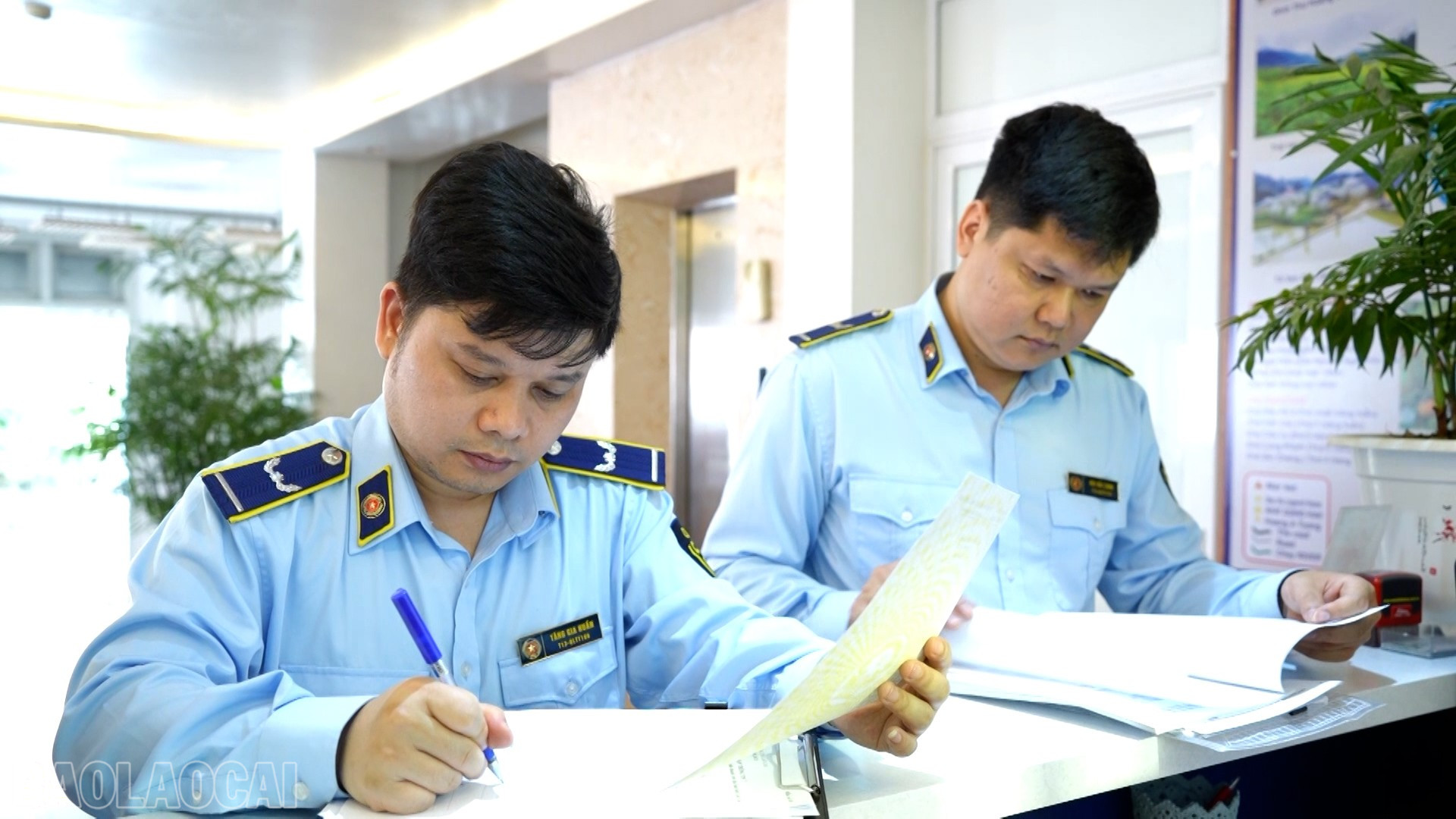 Market Management Team No. 3 inspected the hotel. baolaocai-bl_4.jpg