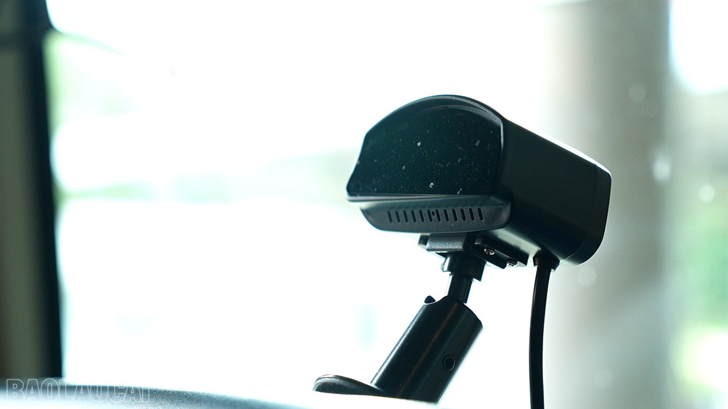 Camera giám sát khoang lái. image-2.jpg