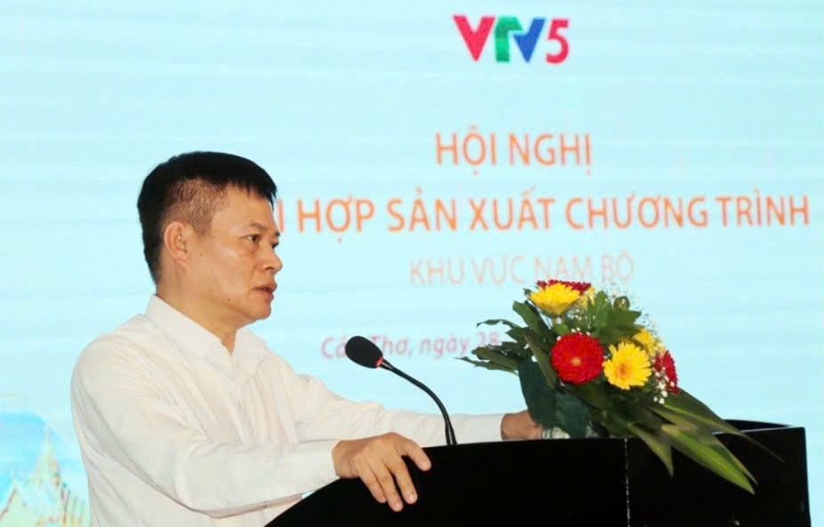 Ông Lê Hồng Minh, Phó Trưởng Ban Truyền hình tiếng Dân tộc - Đài Truyền hình Việt Nam. dfe99a0907678c39d576.jpg