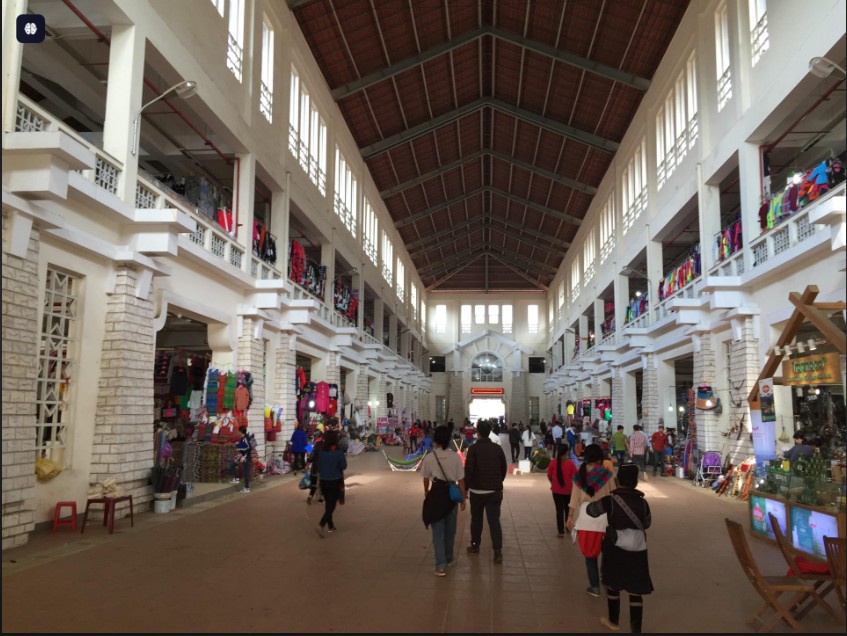 Bên trong chợ Sa Pa ngày nay. 29.png