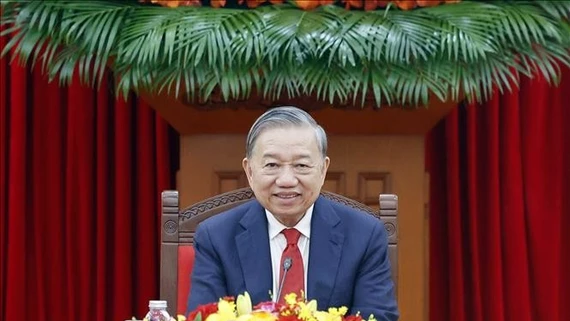 Bộ Chính trị phân công Ủy viên Bộ Chính trị khoá XIV tham gia Ban Bí thư khoá XIV