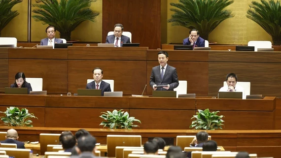 Ngày 28/11, Quốc hội tiếp tục thảo luận về các dự án luật